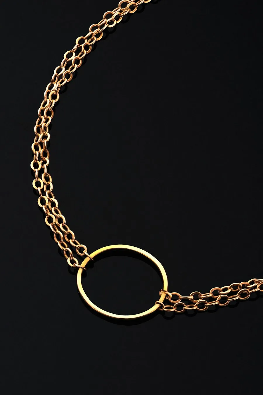 Cadena de oro con aro central